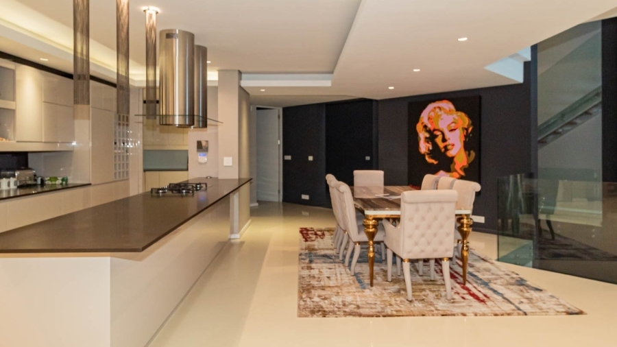 5 Bedroom Property for Sale in Bloubergstrand Western Cape